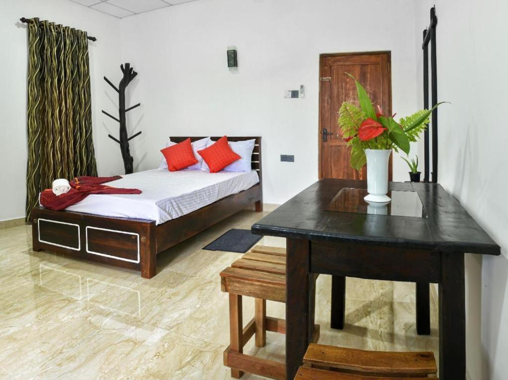 Ananthara Resort Anuradhapura Buitenkant foto